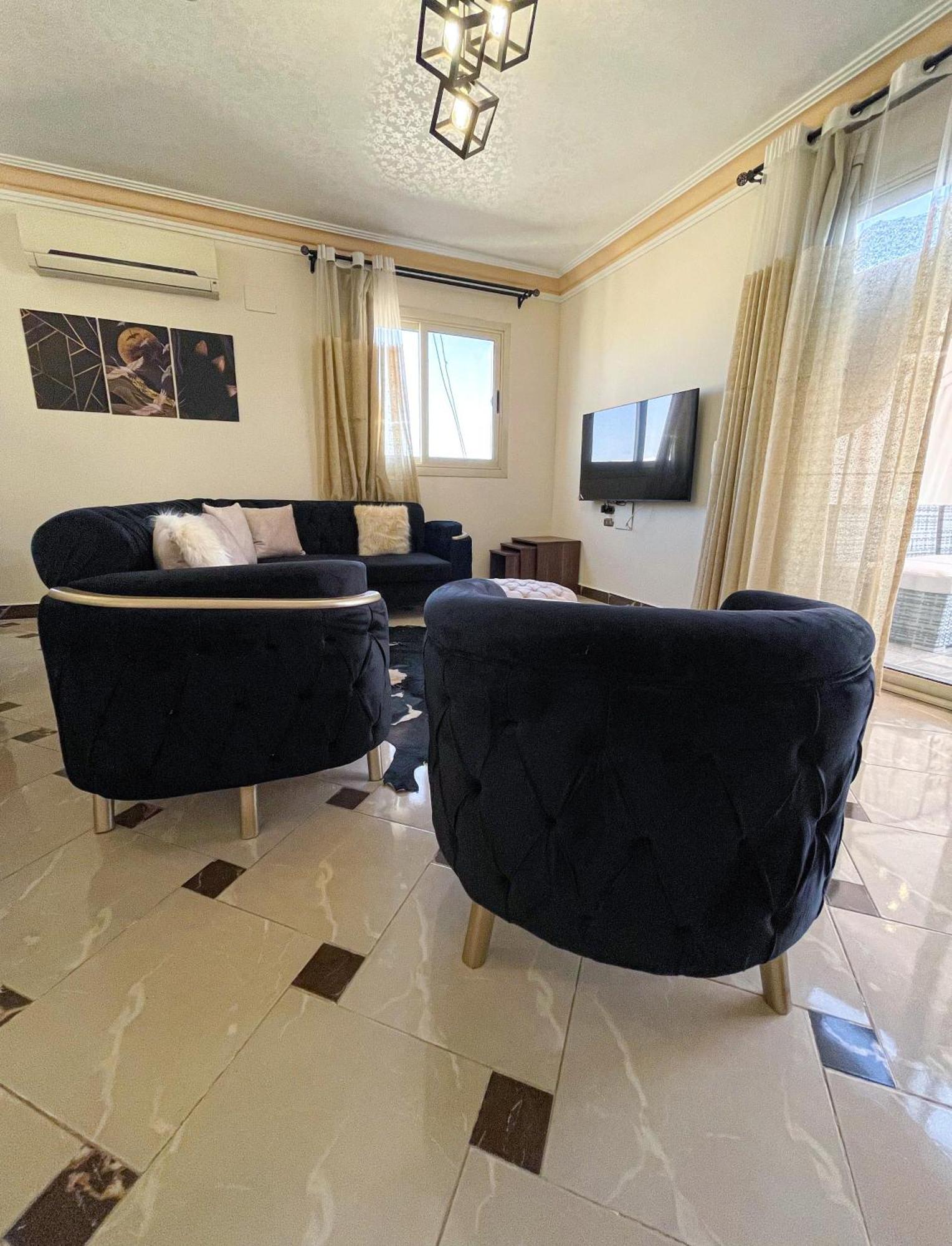 2Bd Apartment In A Rooftop With A Private Terrace Кайро Екстериор снимка